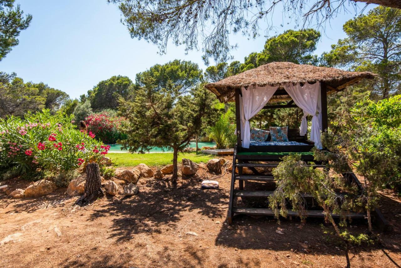 Hostal Cala Boix เอสกานา ภายนอก รูปภาพ